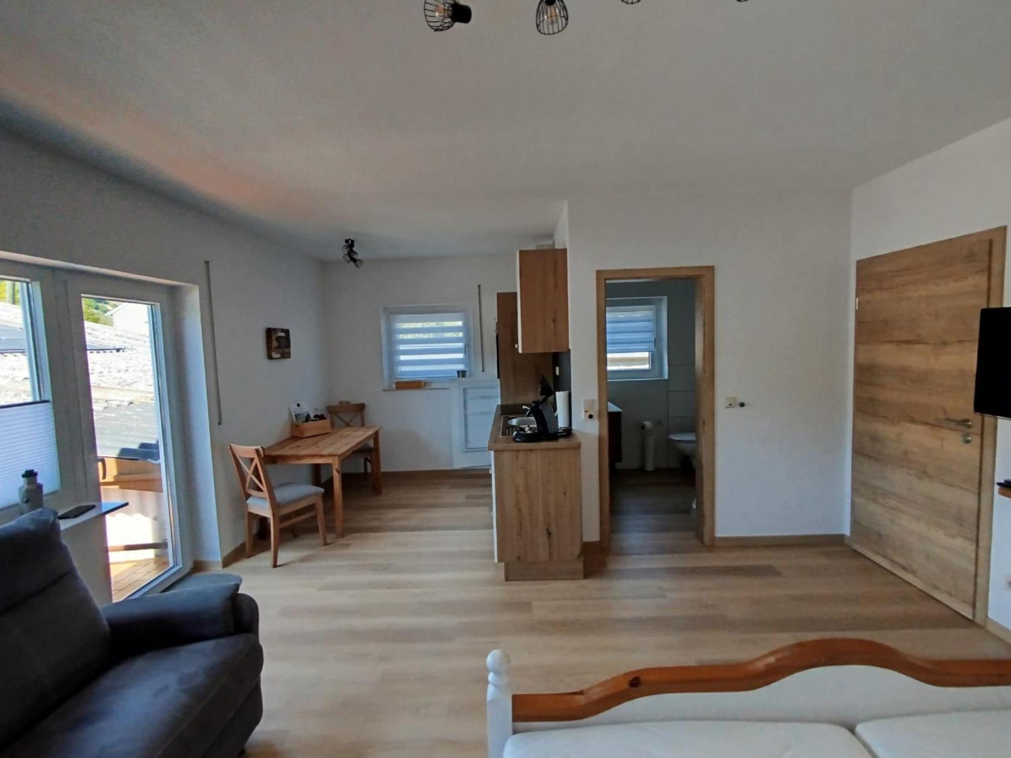 Moselferienweingut Schaefer Appartement Wintrich Buitenkant foto